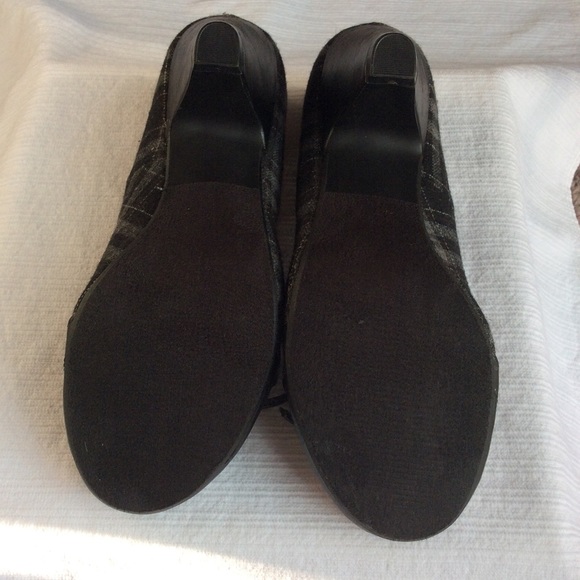 Heels - Picture 4 of 4